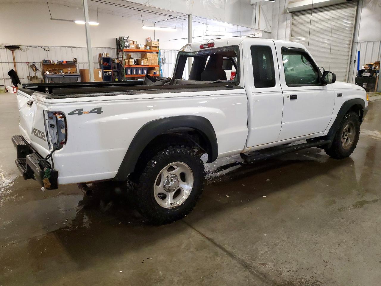 2005 Mazda B4000 Cab Plus White vin: 4F4ZR47E15PM01469