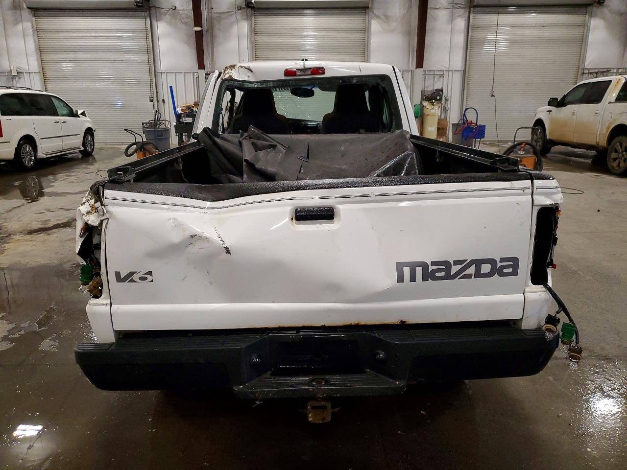 2005 Mazda B4000 Cab Plus White vin: 4F4ZR47E15PM01469