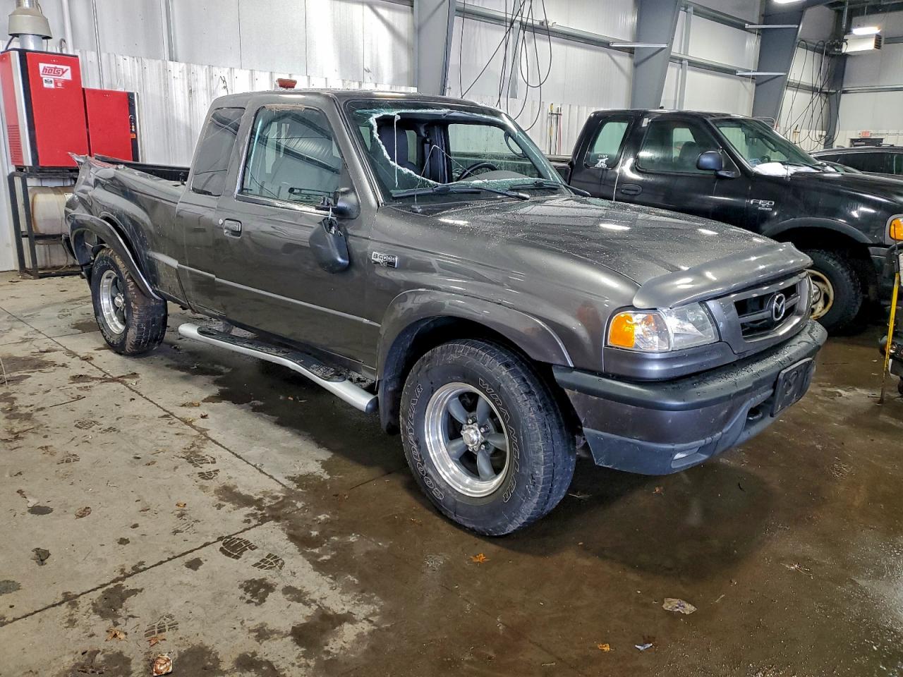 2005 Mazda B4000 Cab Plus Brown vin: 4F4ZR47E35PM02476