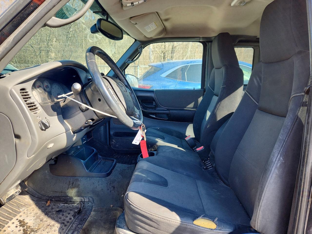 2005 Mazda B4000 Cab Plus Black vin: 4F4ZR47E55PM06836