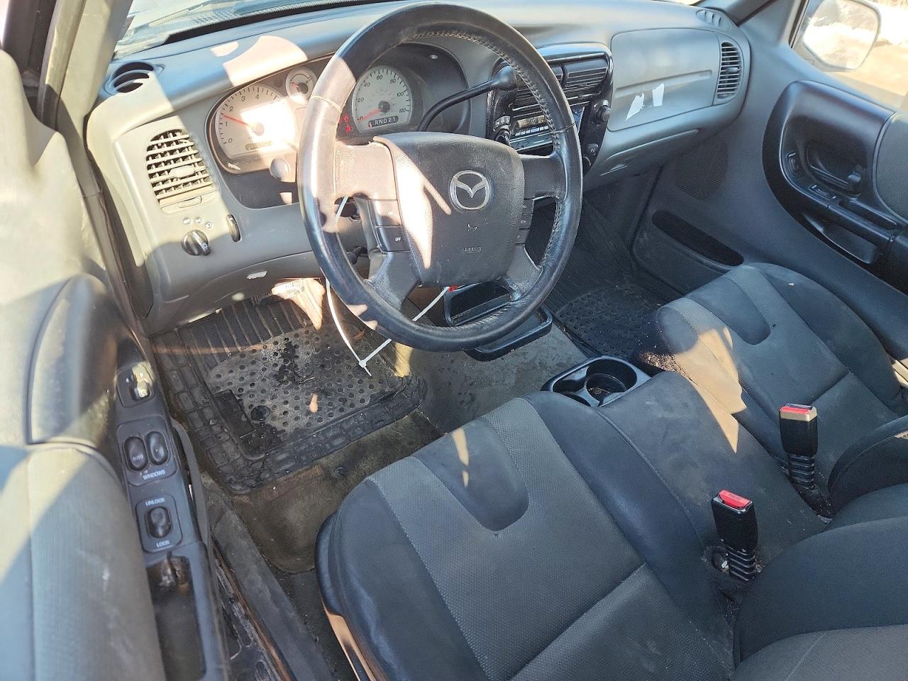 2005 Mazda B4000 Cab Plus Black vin: 4F4ZR47E55PM06836