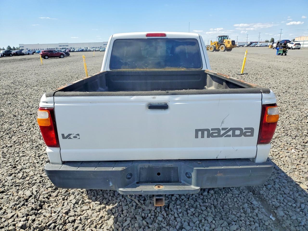 2005 Mazda B4000 Cab Plus White vin: 4F4ZR47EX5PM01132