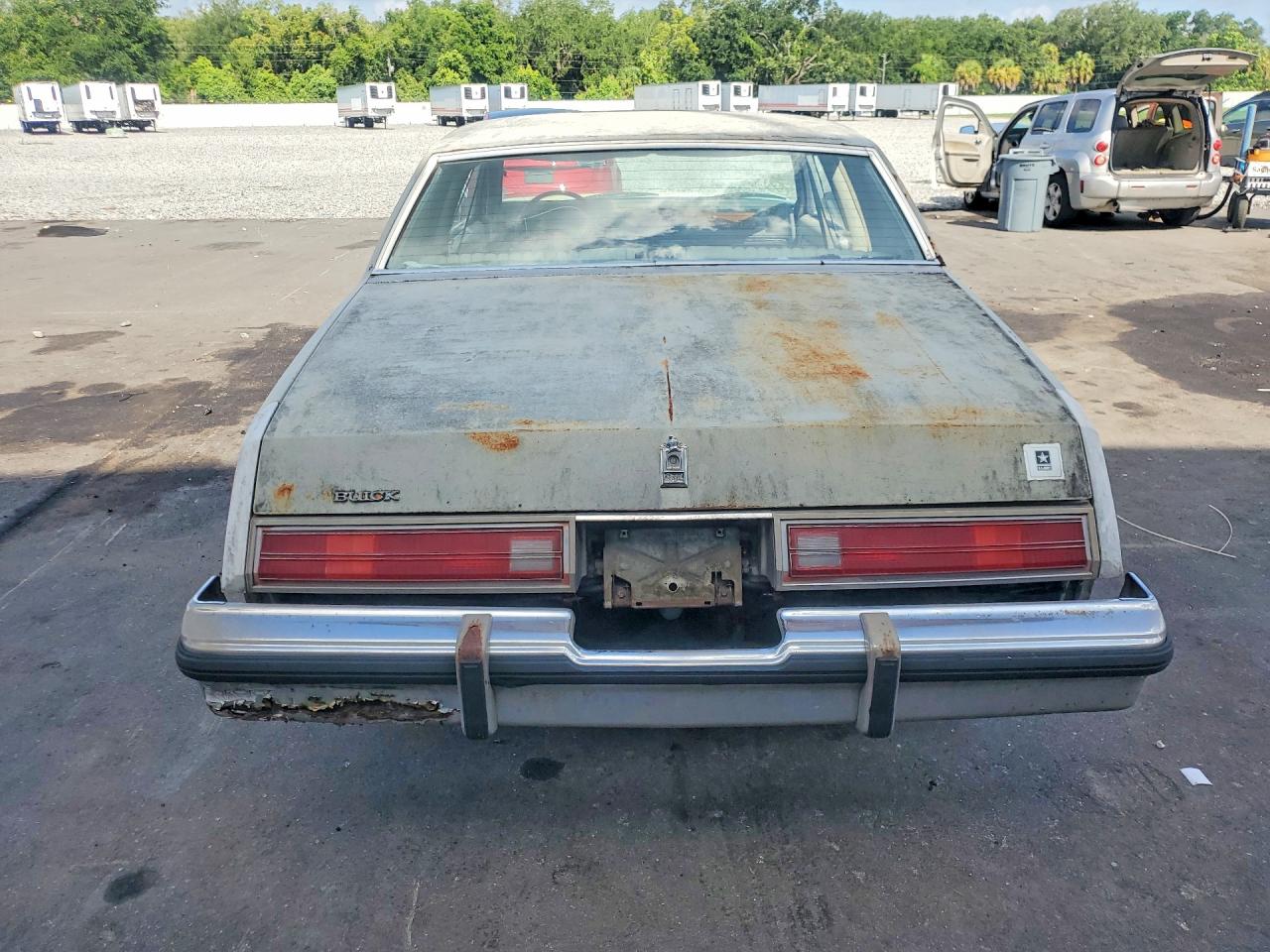 1980 Buick Regal Gray vin: 4J47SAG183156