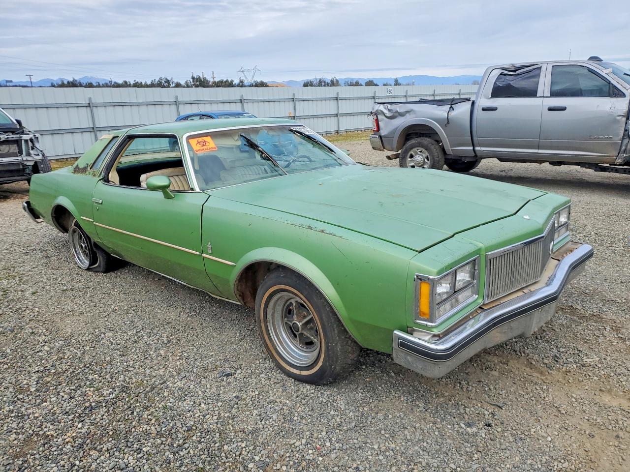 1976 Buick Regal Зеленый vin: 4J57J6Z108461