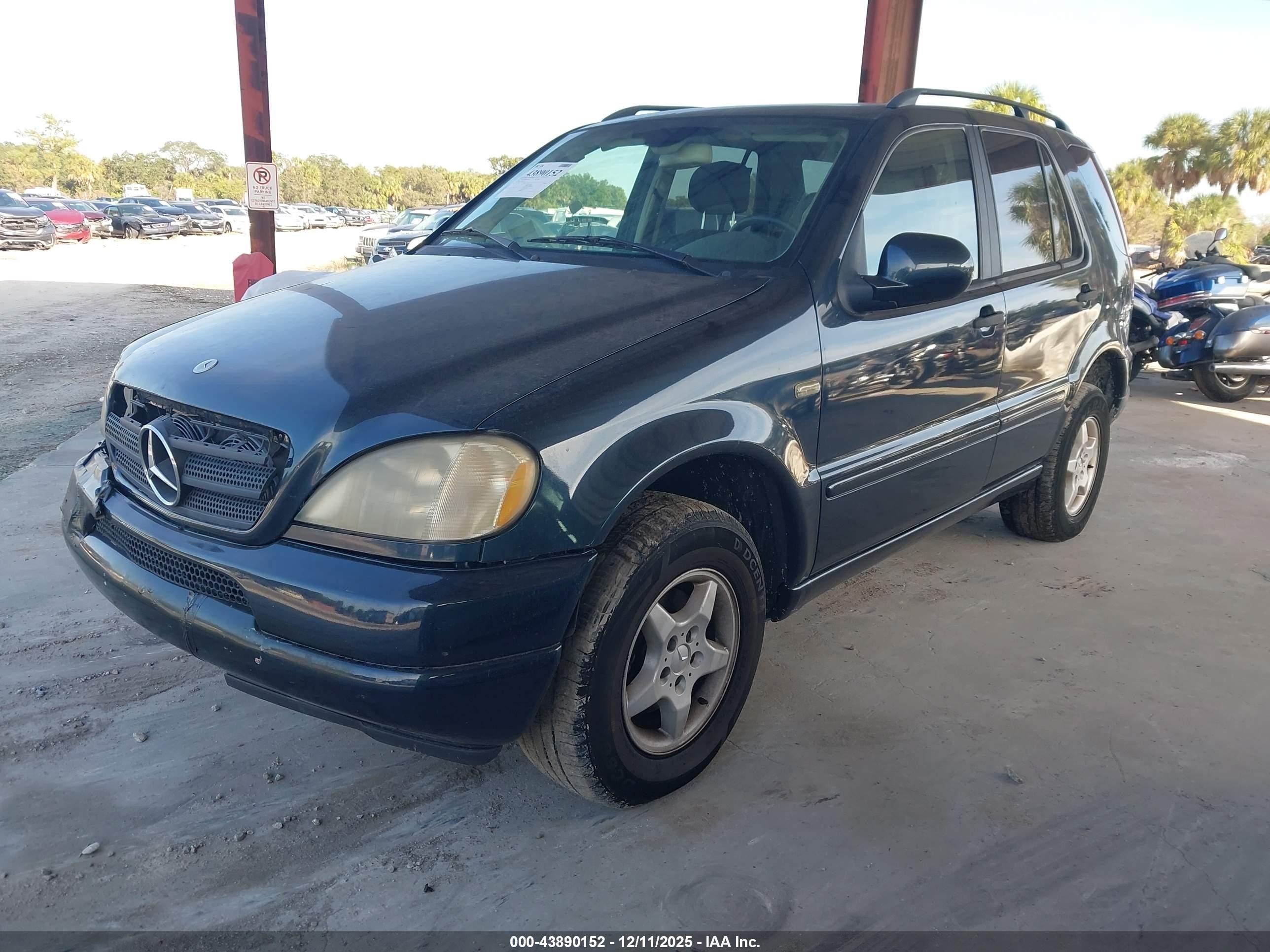 2001 Mercedes-benz Ml 320   Синий vin: 4JGAB54E01A282116