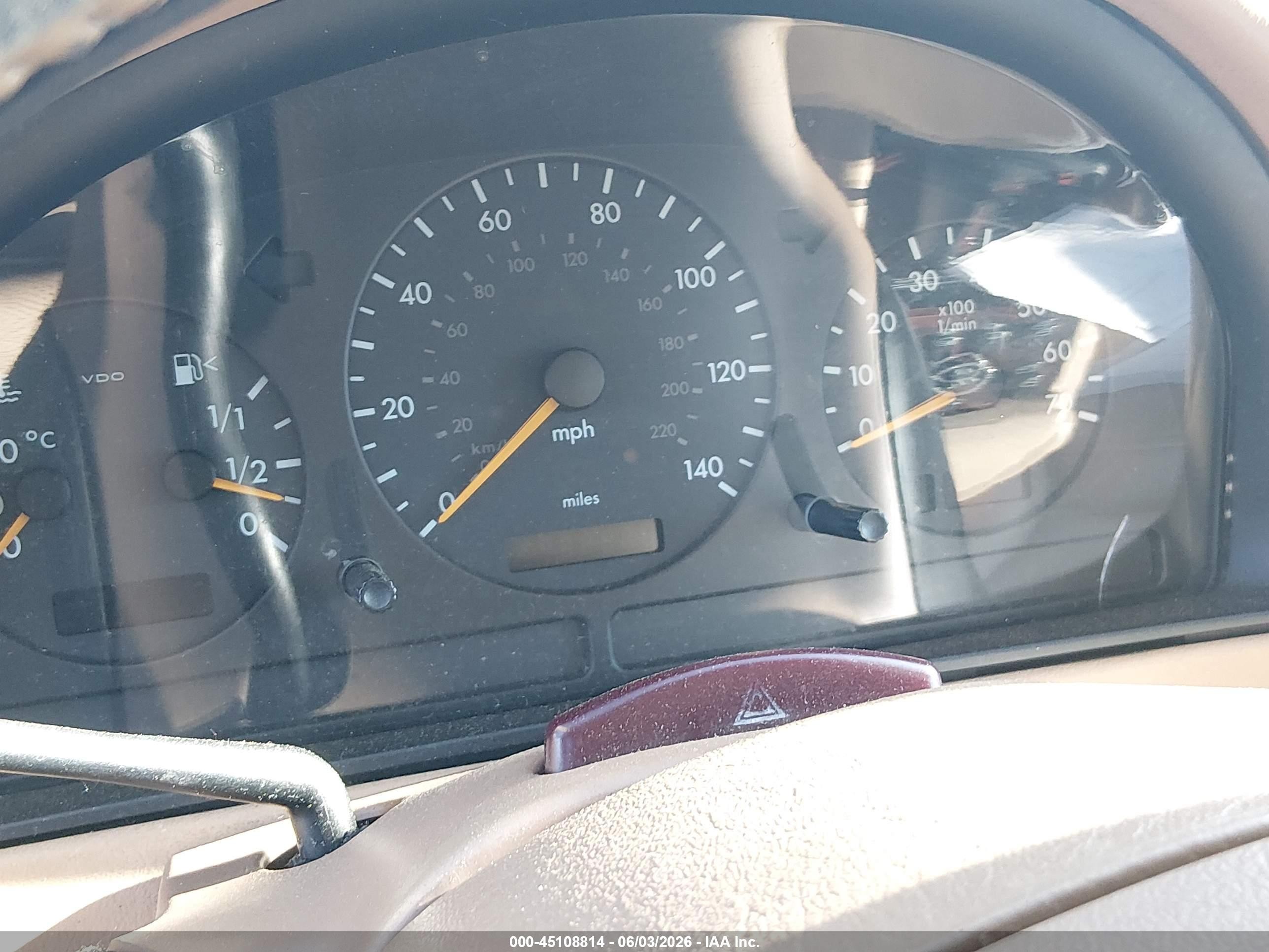 2001 Mercedes-benz Ml 320   Черный vin: 4JGAB54E01A282925