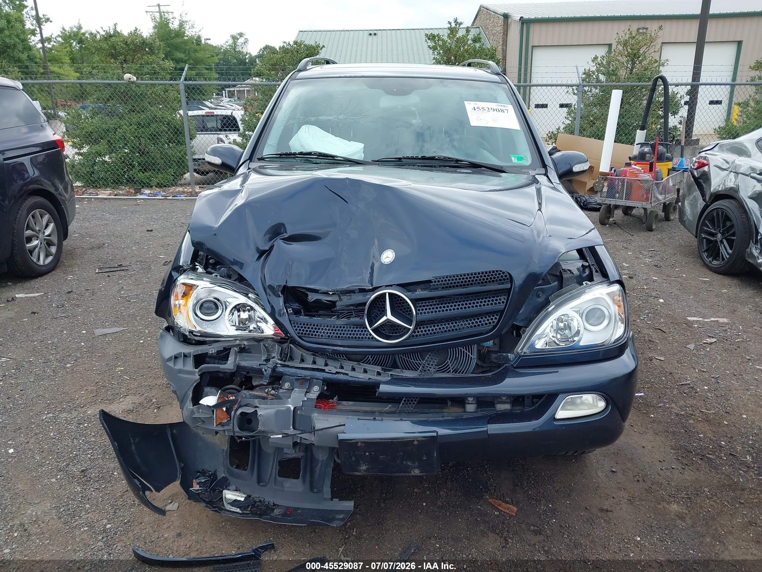 2003 Mercedes-benz Ml 320 Navy vin: 4JGAB54E03A387497