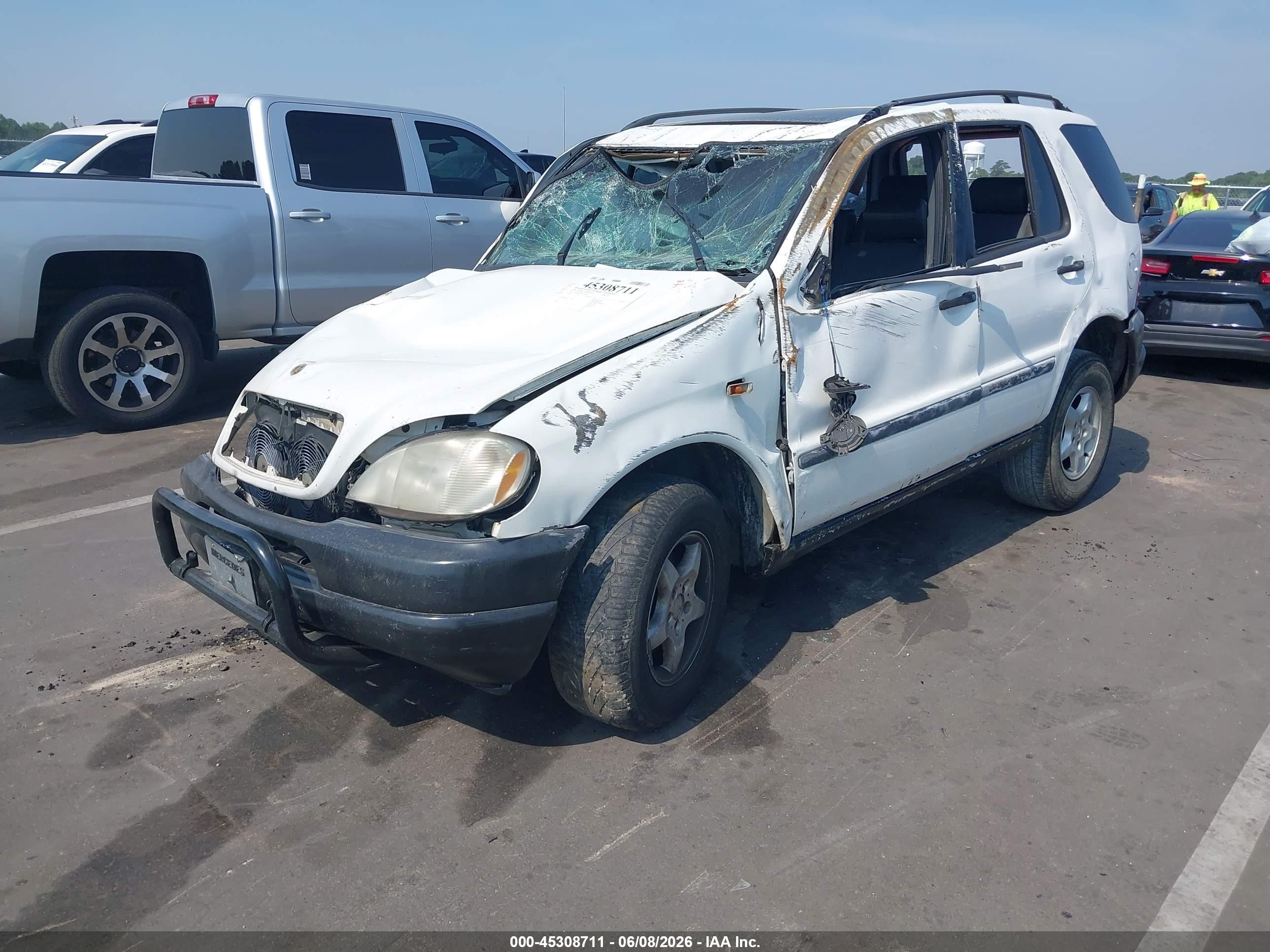1998 Mercedes-benz Ml 320 Classic White vin: 4JGAB54E0WA018949