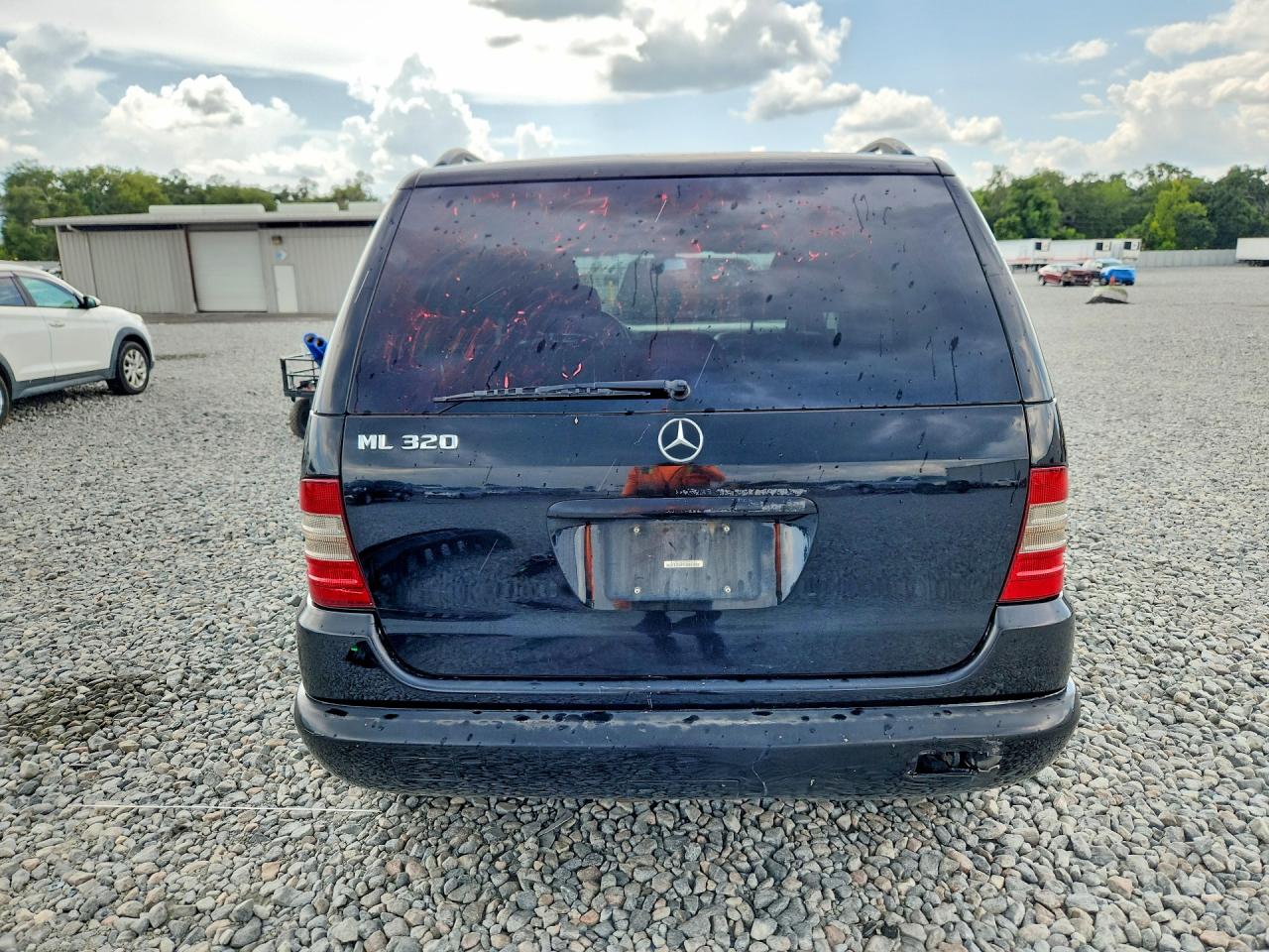 2000 Mercedes-benz Ml 320 Black vin: 4JGAB54E0YA153433