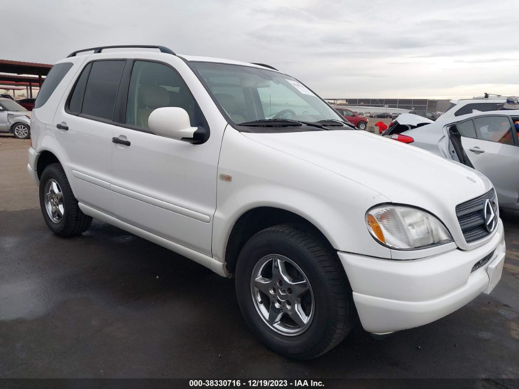 2000 Mercedes-benz M-class Base (a5) White vin: 4JGAB54E0YA180034