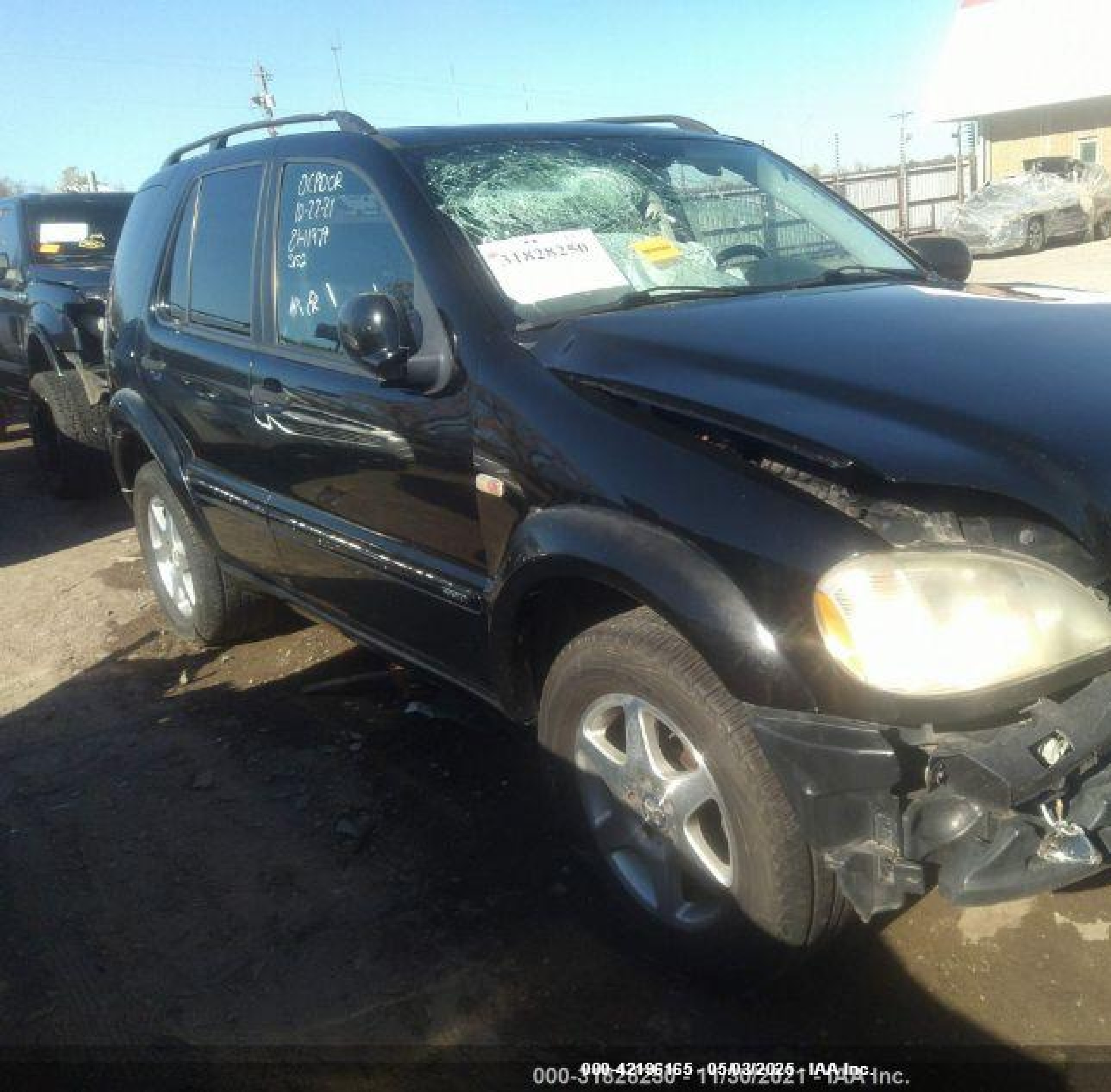 2001 Mercedes-benz Ml 320   Black vin: 4JGAB54E11A255152