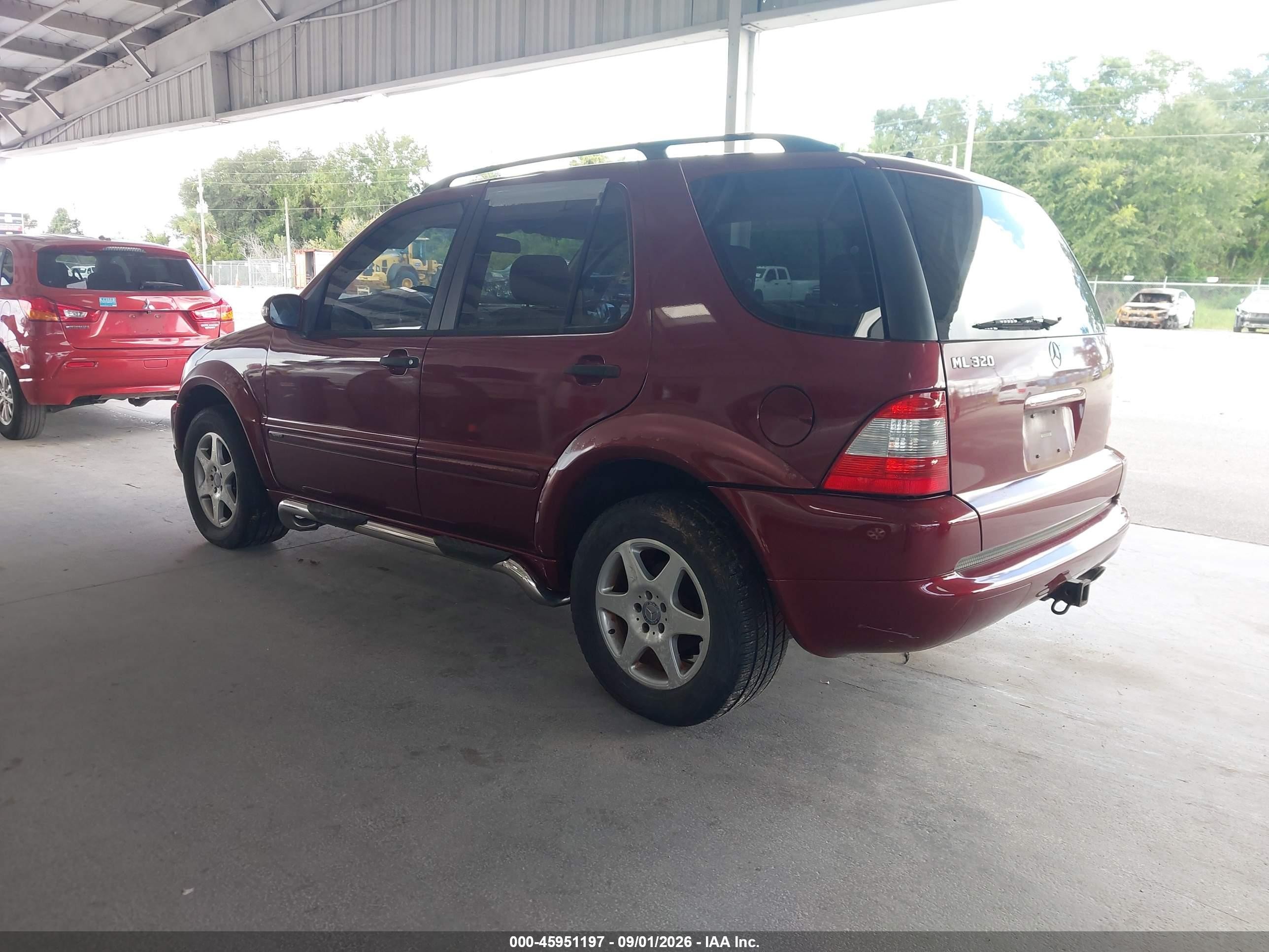 2003 Mercedes-benz Ml 320   Red vin: 4JGAB54E13A395320