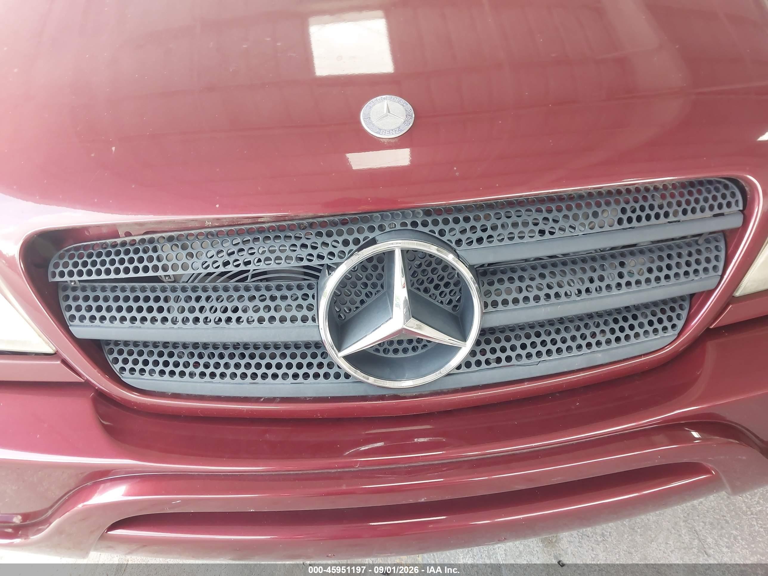 2003 Mercedes-benz Ml 320   Red vin: 4JGAB54E13A395320