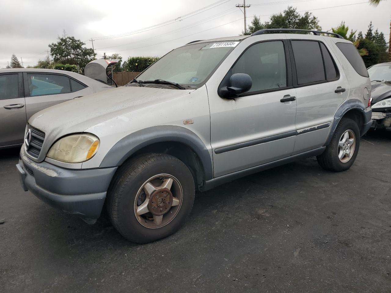 1998 Mercedes-benz Ml 320 Silver vin: 4JGAB54E1WA026462