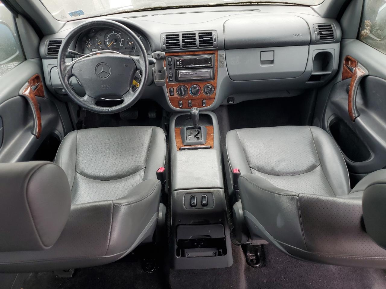 1998 Mercedes-benz Ml 320 Silver vin: 4JGAB54E1WA026462