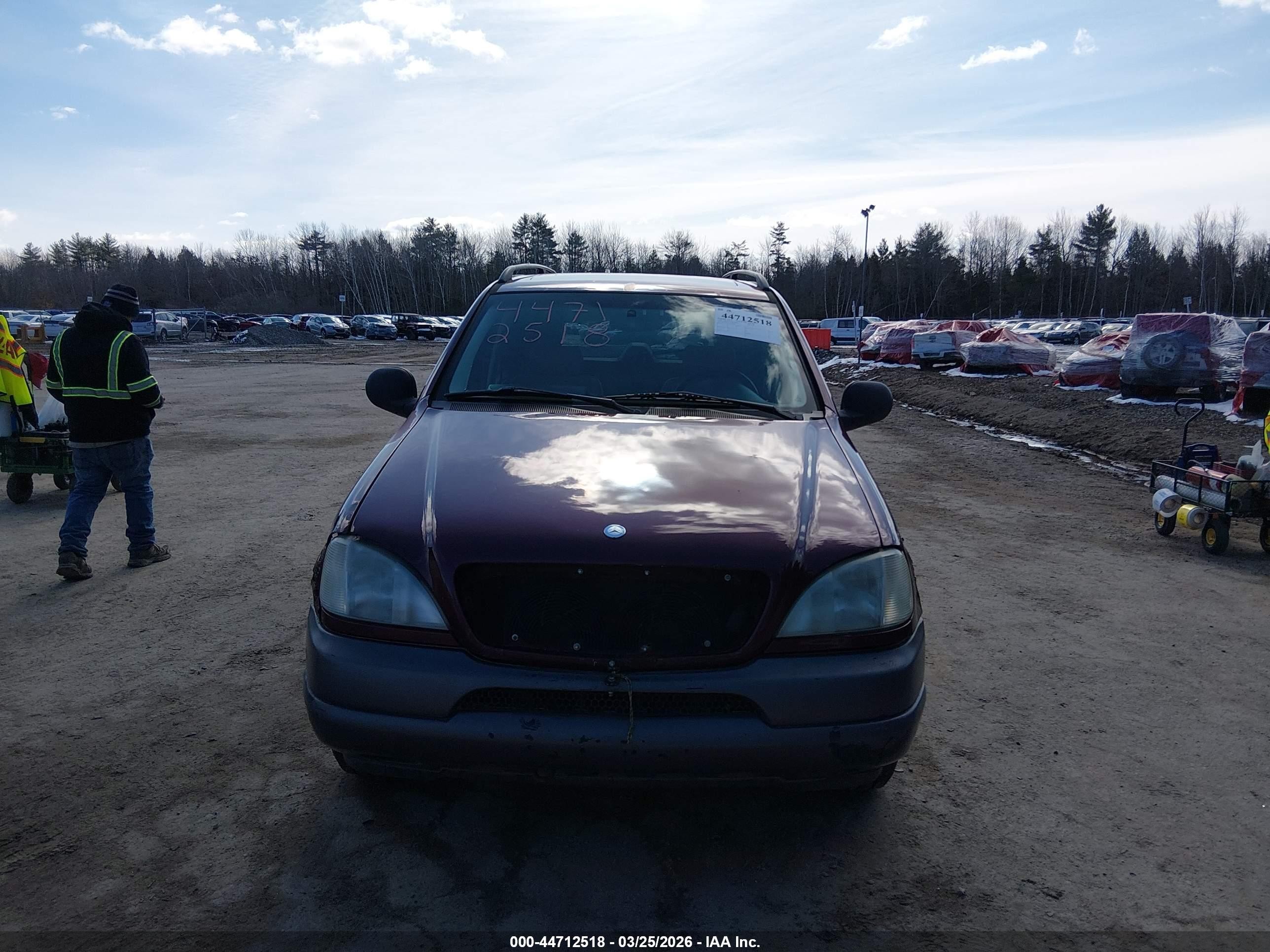 1999 Mercedes-benz Ml 320   Burgundy vin: 4JGAB54E1XA054831