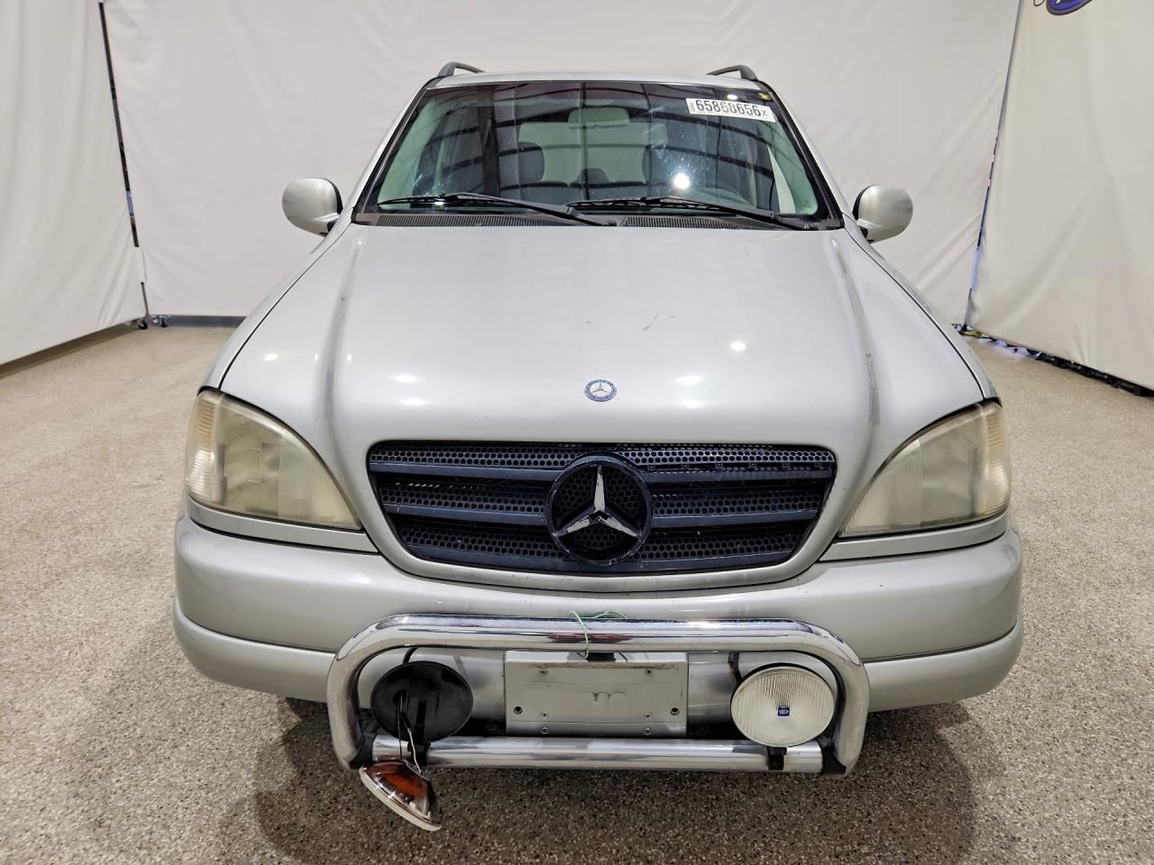 2000 Mercedes-benz Ml 320 Silver vin: 4JGAB54E1YA188305
