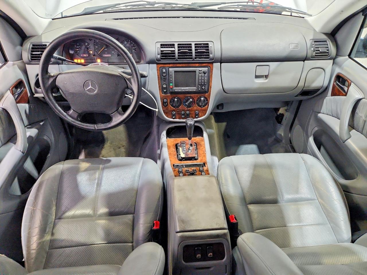 2000 Mercedes-benz Ml 320 Silver vin: 4JGAB54E1YA188305
