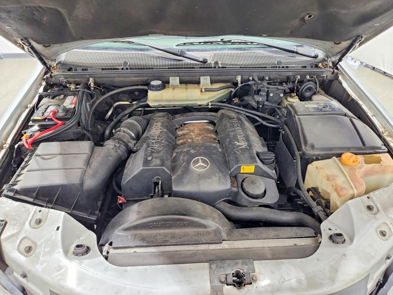 2000 Mercedes-benz Ml 320 Silver vin: 4JGAB54E1YA188305
