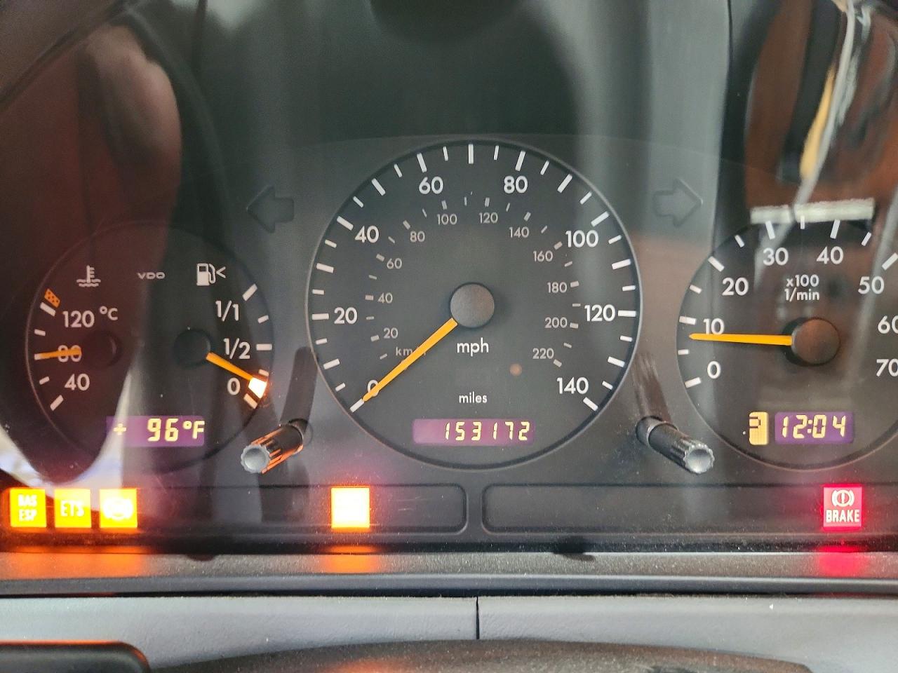 2000 Mercedes-benz Ml 320 Silver vin: 4JGAB54E1YA188305