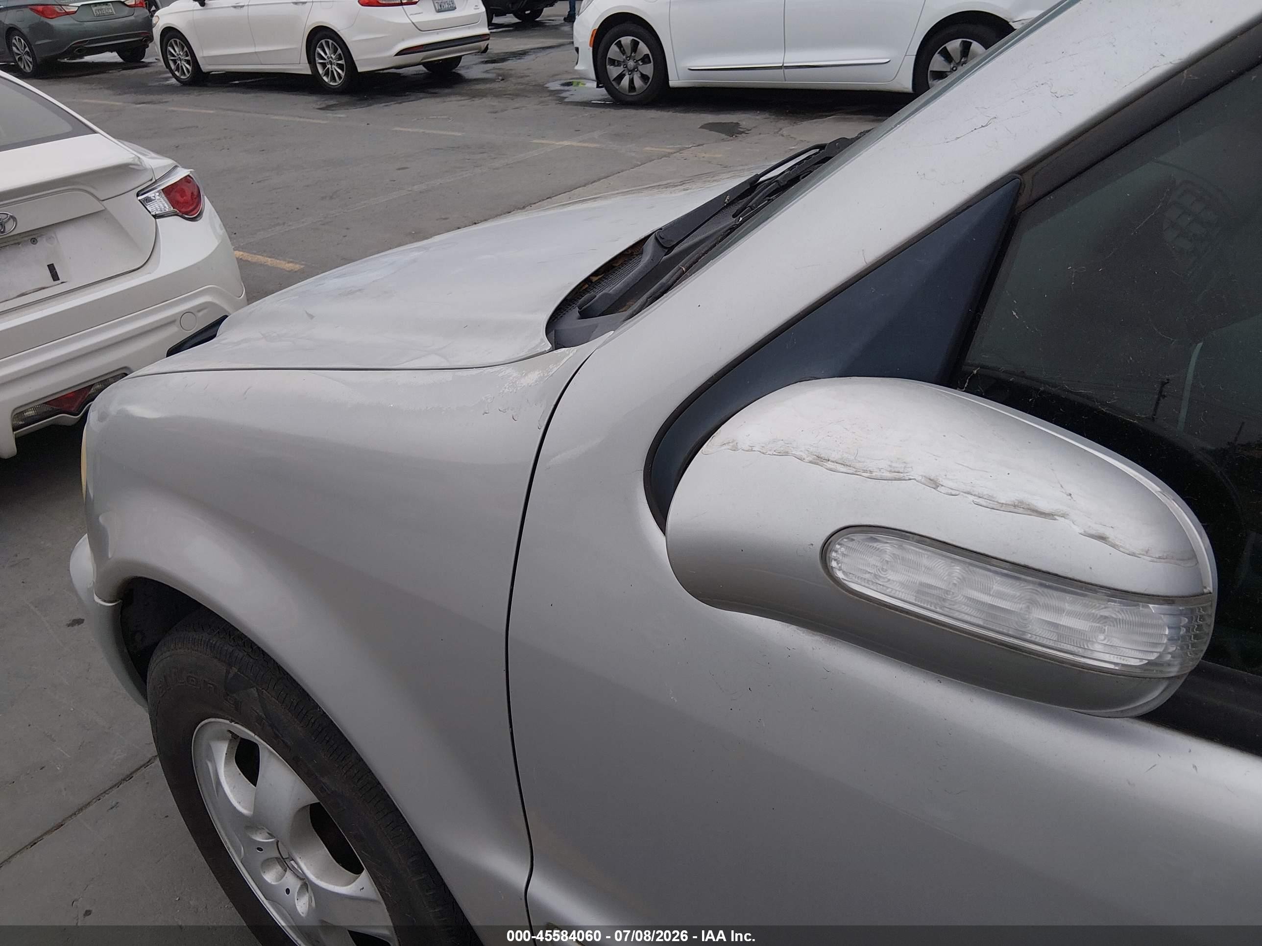 2002 Mercedes-benz Ml 320   Silver vin: 4JGAB54E22A304313