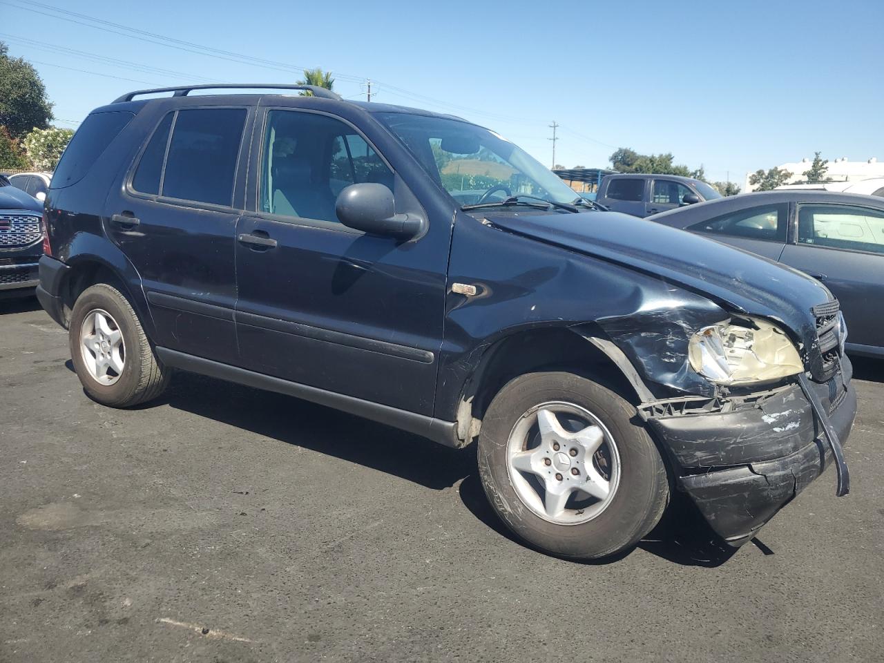 1999 Mercedes-benz Ml 320 Черный vin: 4JGAB54E2XA142397