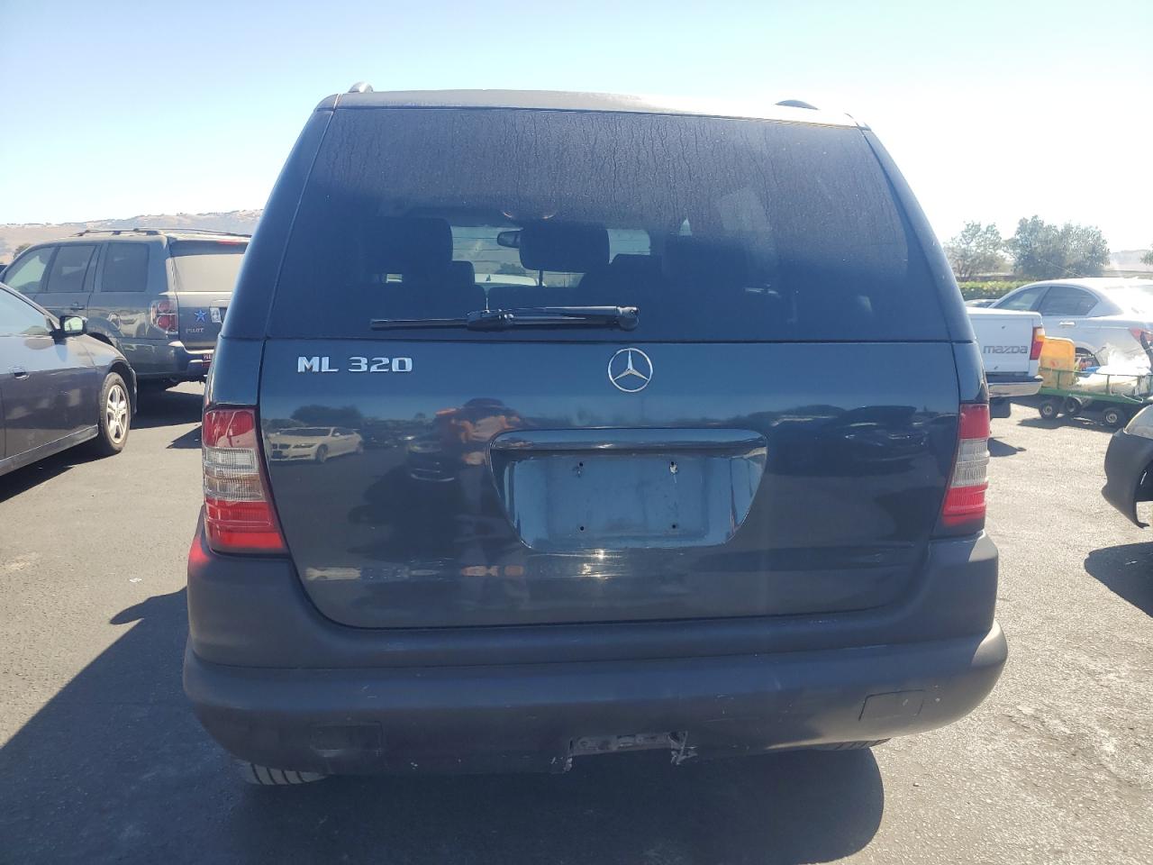 1999 Mercedes-benz Ml 320 Черный vin: 4JGAB54E2XA142397