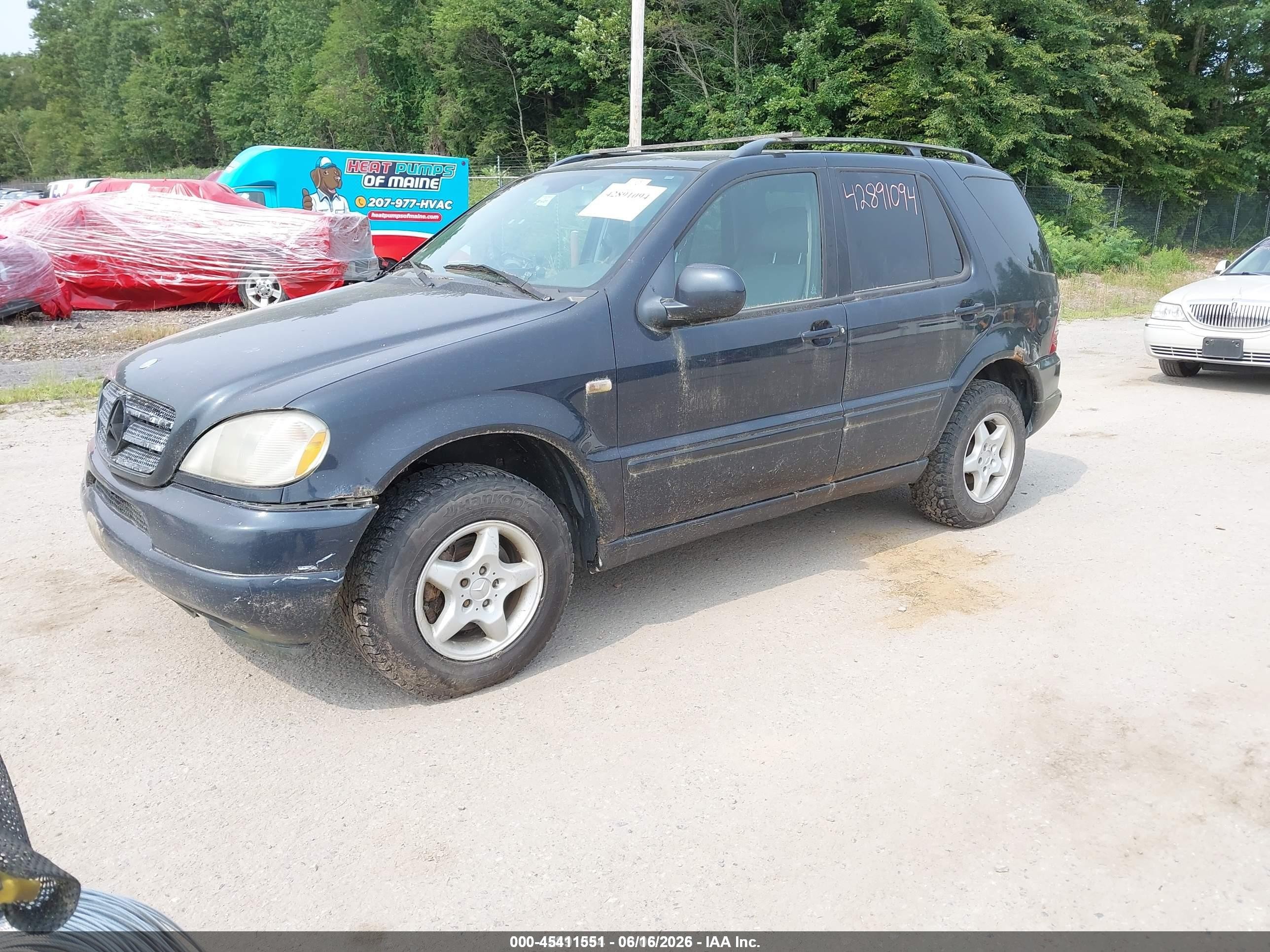 2000 Mercedes-benz Ml 320   Blue vin: 4JGAB54E2YA199149