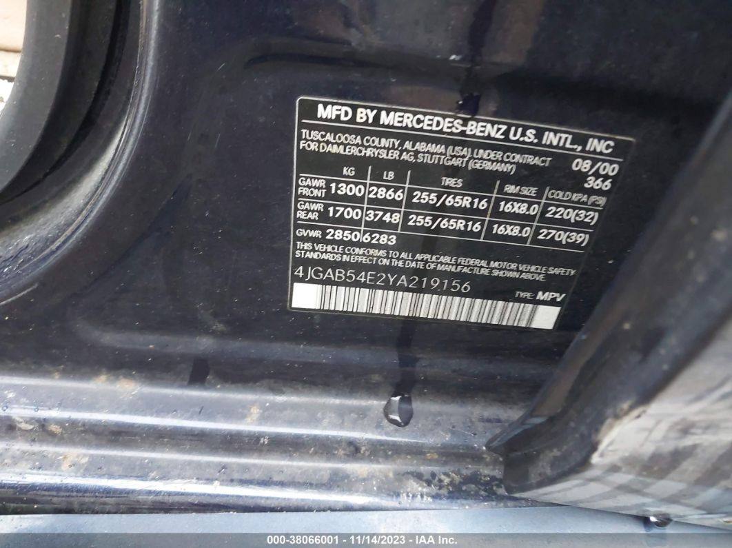 2000 Mercedes-benz M-class   Blue vin: 4JGAB54E2YA219156