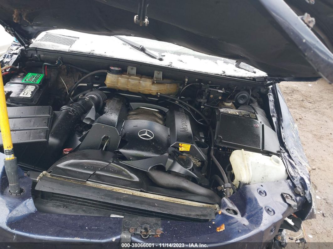 2000 Mercedes-benz M-class   Blue vin: 4JGAB54E2YA219156