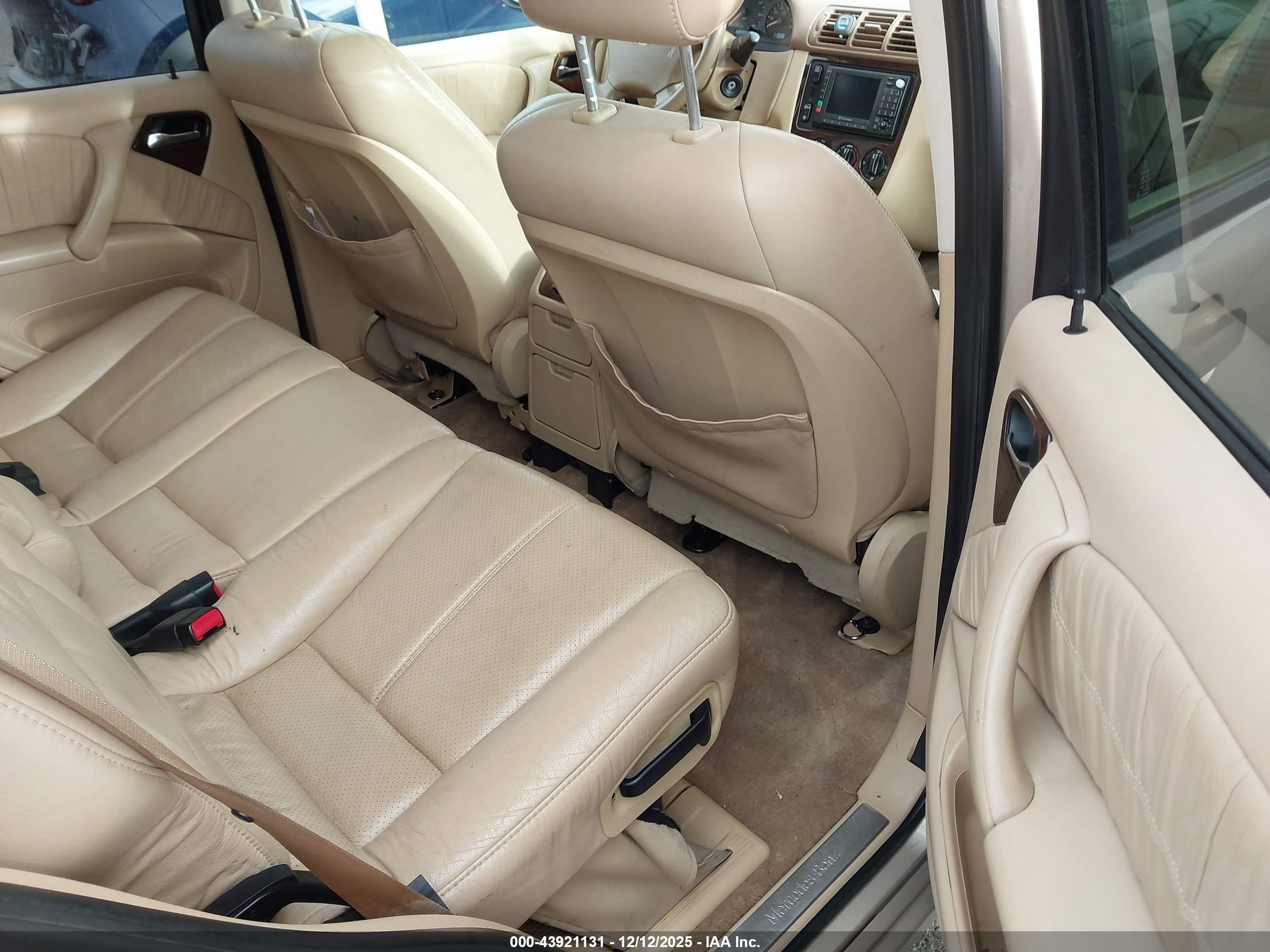 2001 Mercedes-benz Ml 320   Золотой vin: 4JGAB54E31A247960