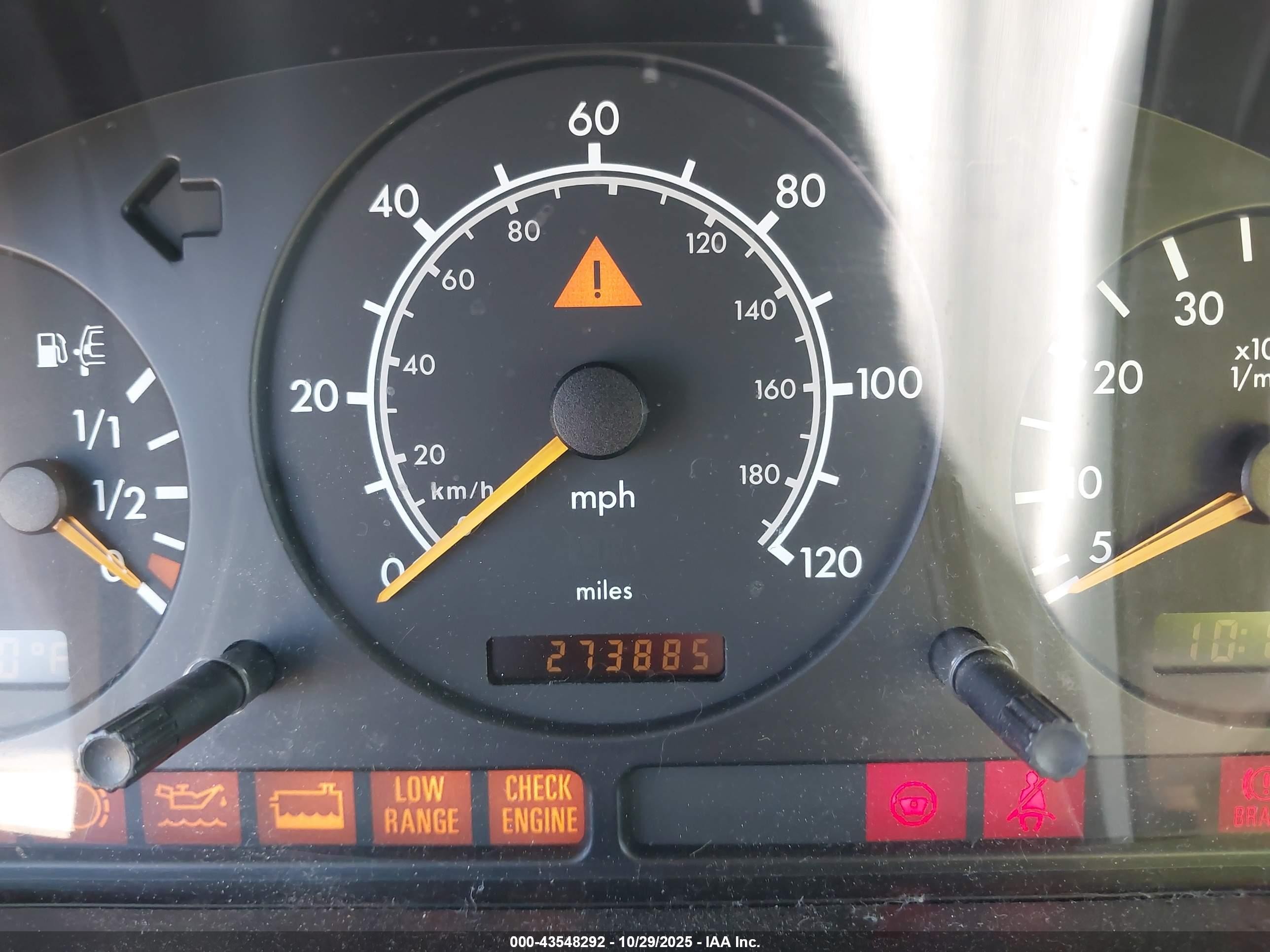 1999 Mercedes-benz Ml 320   Burgundy vin: 4JGAB54E3XA100532