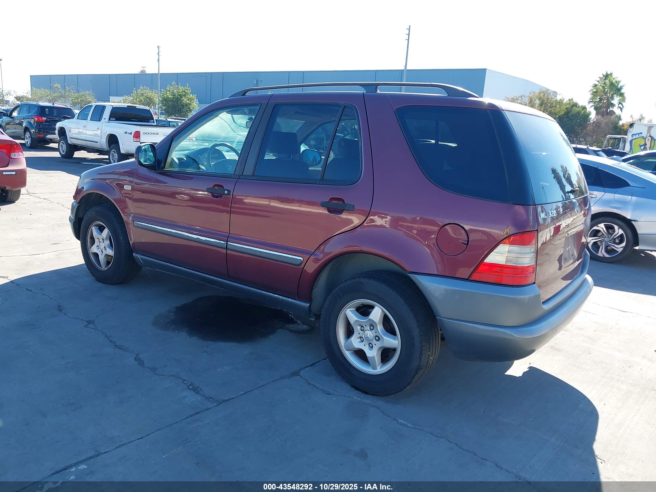 1999 Mercedes-benz Ml 320   Burgundy vin: 4JGAB54E3XA100532