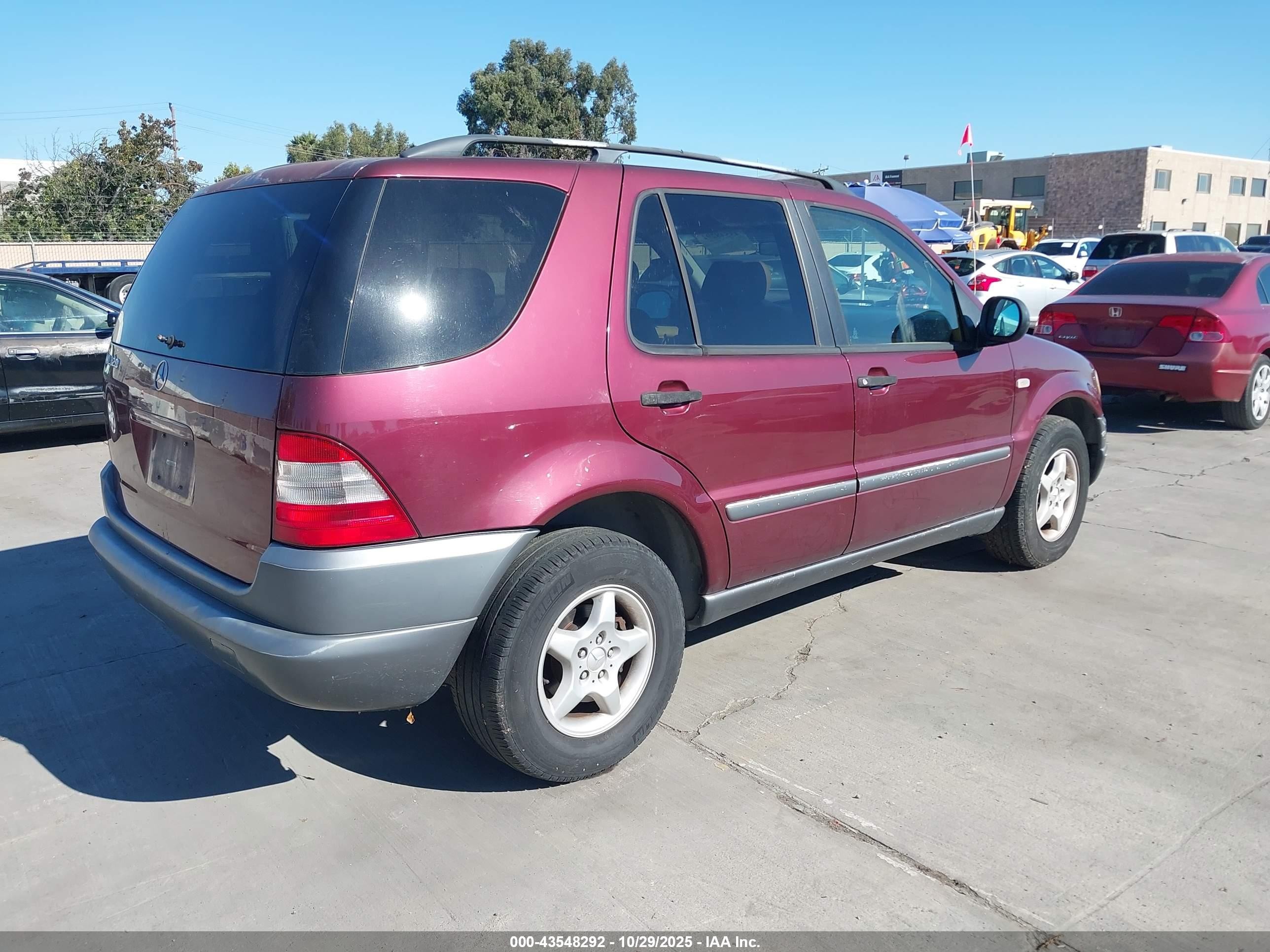 1999 Mercedes-benz Ml 320   Burgundy vin: 4JGAB54E3XA100532