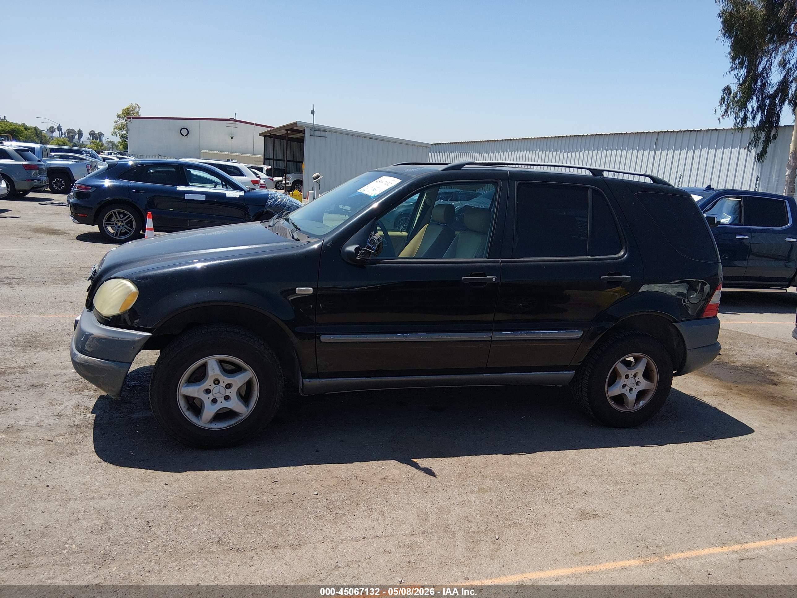 1999 Mercedes-benz Ml 320   Черный vin: 4JGAB54E3XA123745