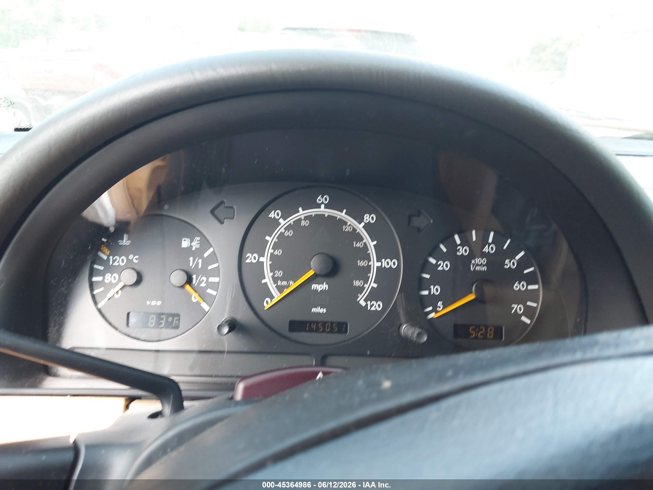 1999 Mercedes-benz Ml 320   Белый vin: 4JGAB54E3XA127150