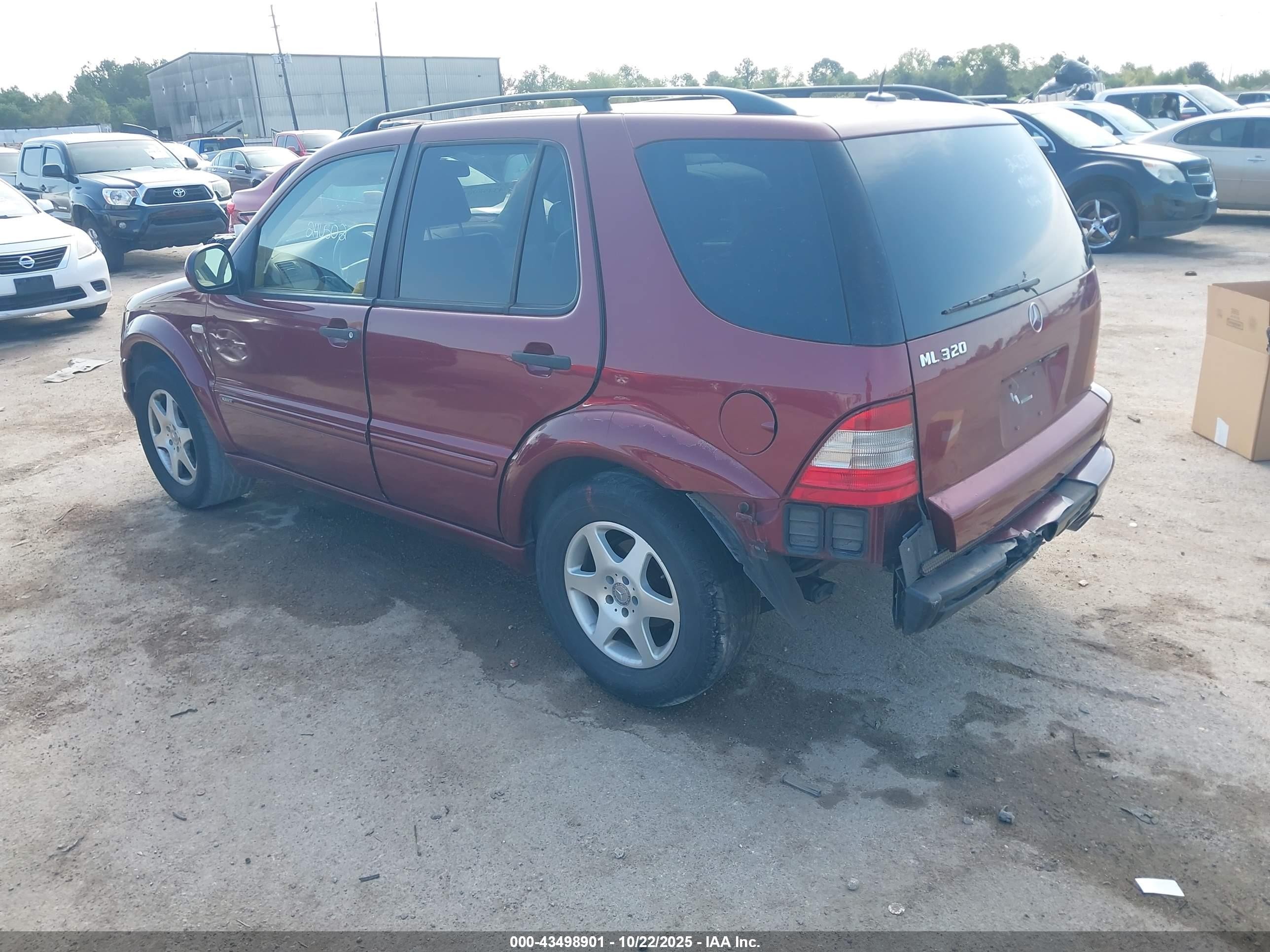 2001 Mercedes-benz Ml 320   Красный vin: 4JGAB54E41A240502