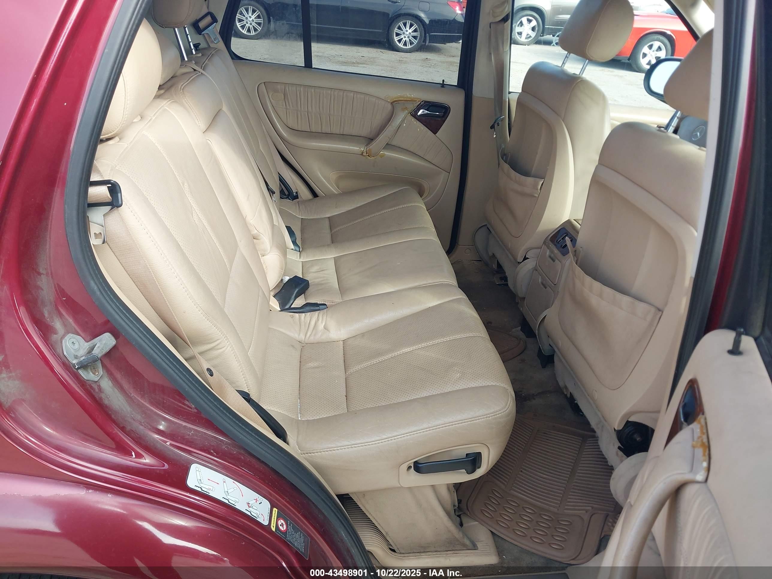 2001 Mercedes-benz Ml 320   Красный vin: 4JGAB54E41A240502