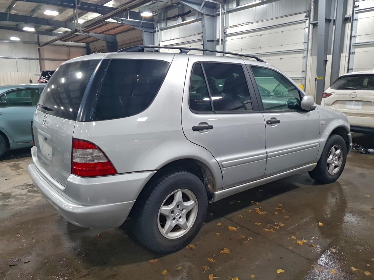 2001 Mercedes-benz Ml 320 Silver vin: 4JGAB54E41A259938