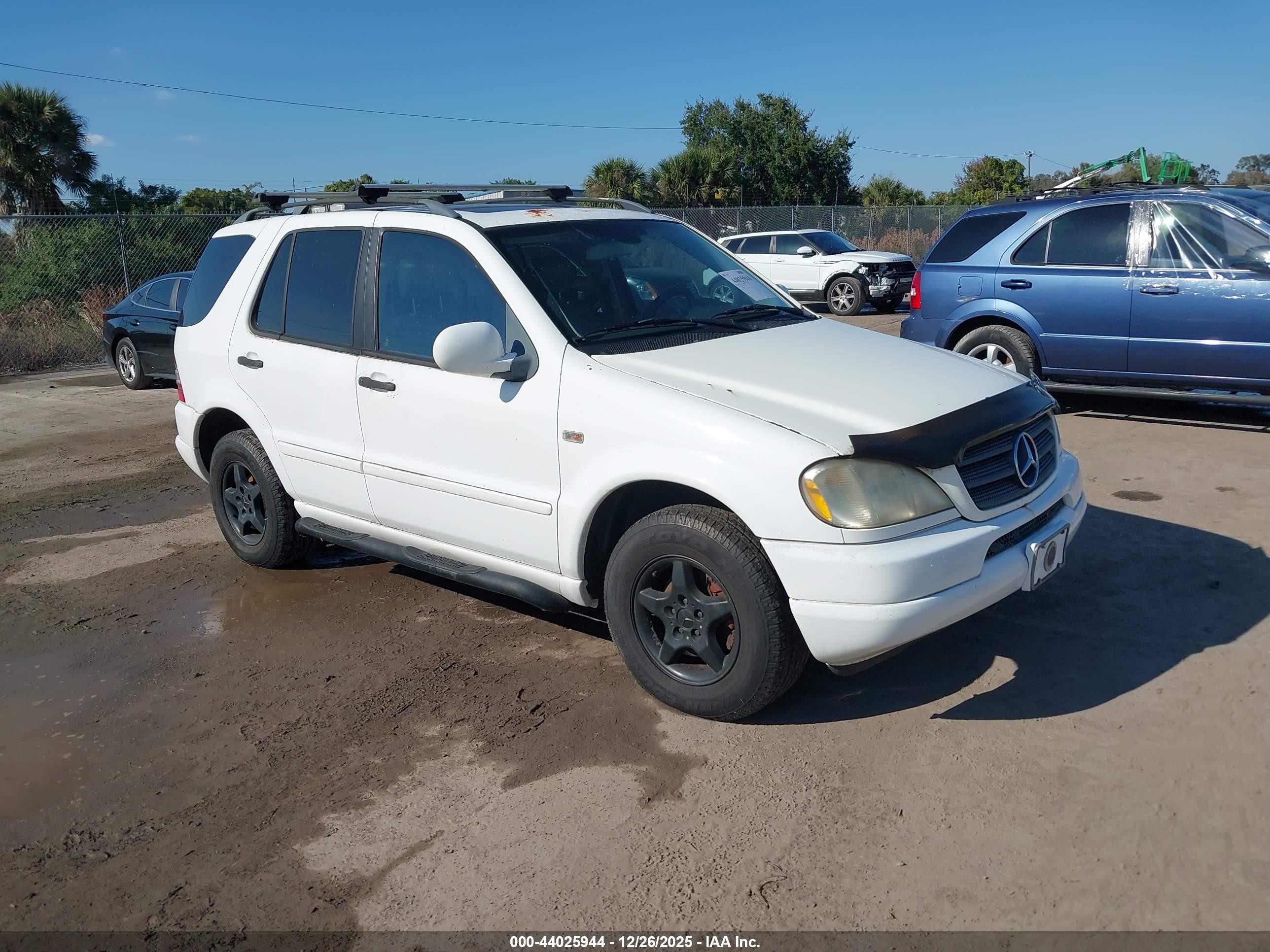2001 Mercedes-benz Ml 320   Белый vin: 4JGAB54E41A265562
