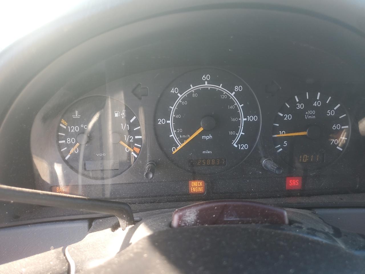 1999 Mercedes-benz Ml 320 Silver vin: 4JGAB54E4XA090075