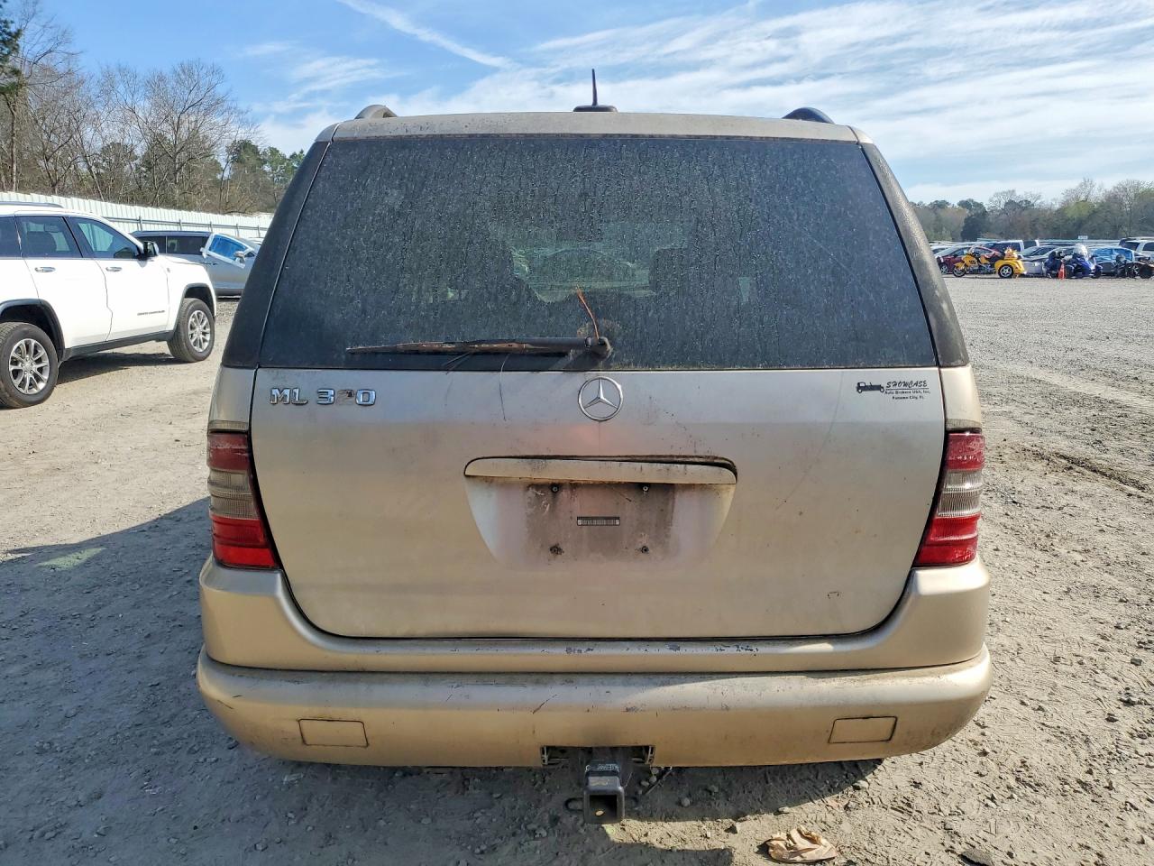 2001 Mercedes-benz Ml 320 Золотой vin: 4JGAB54E51A275517