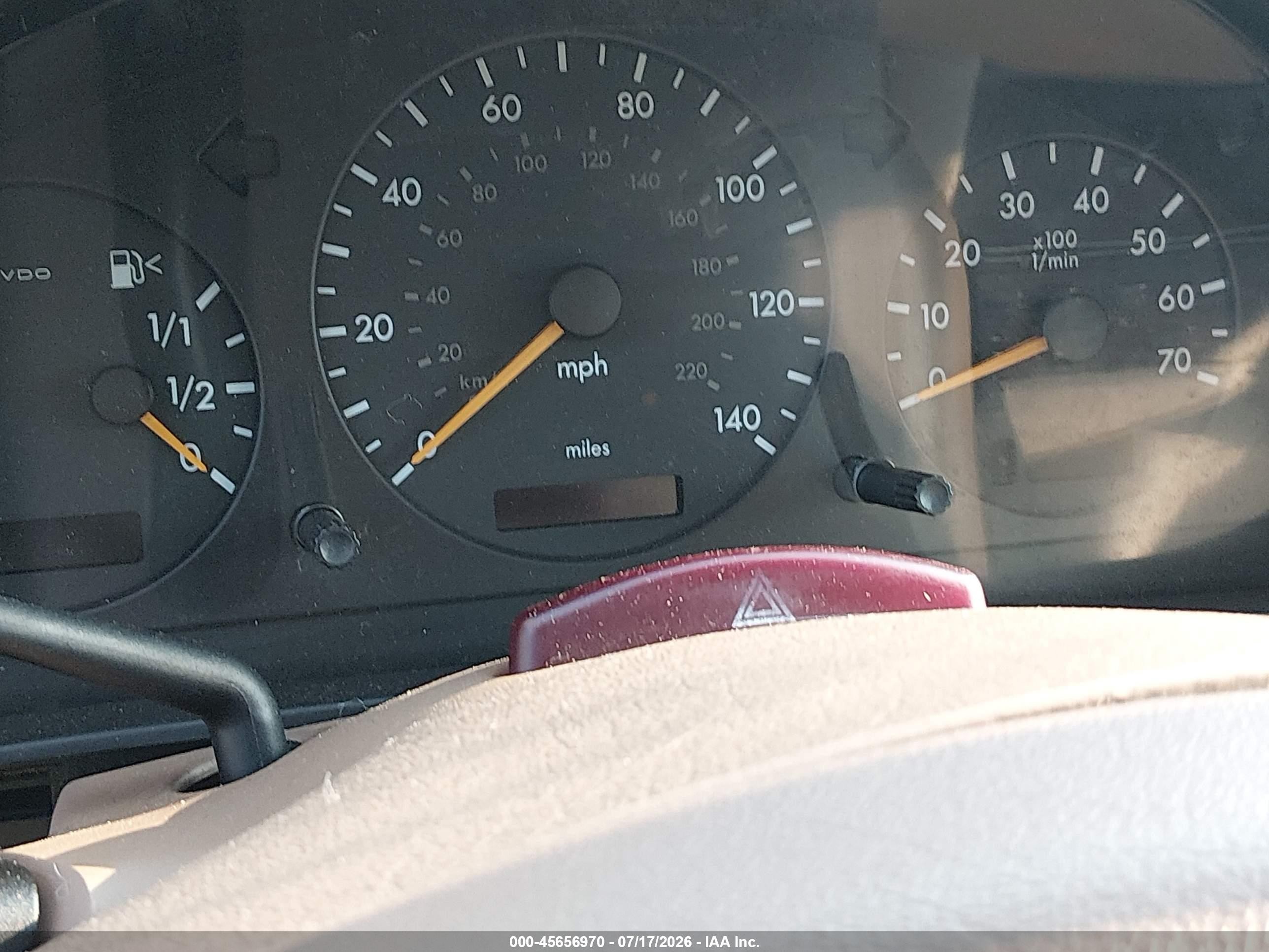 2001 Mercedes-benz Ml 320   Black vin: 4JGAB54E51A285738