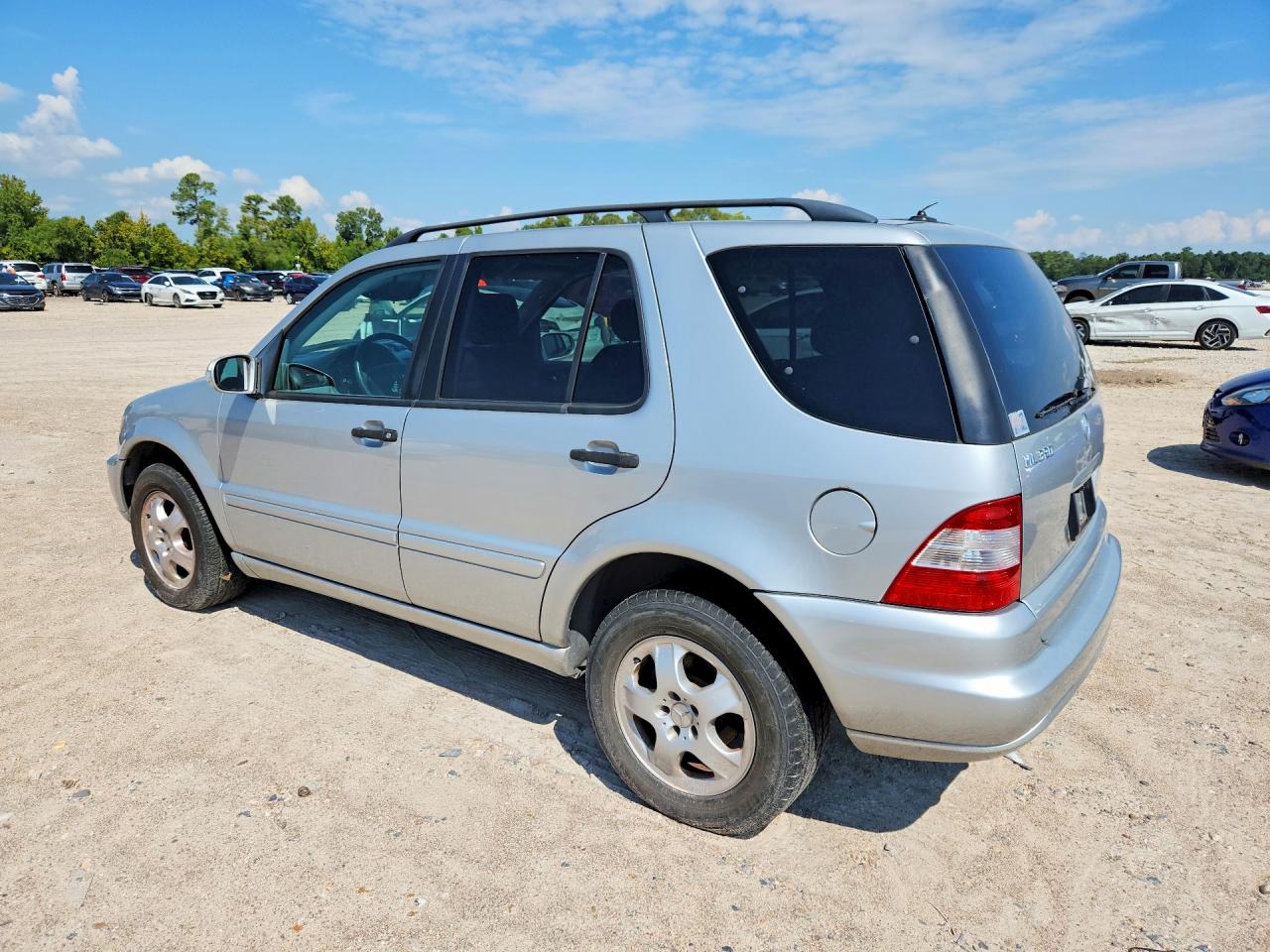 2002 Mercedes-benz M-class Ml320 Silver vin: 4JGAB54E52A292674