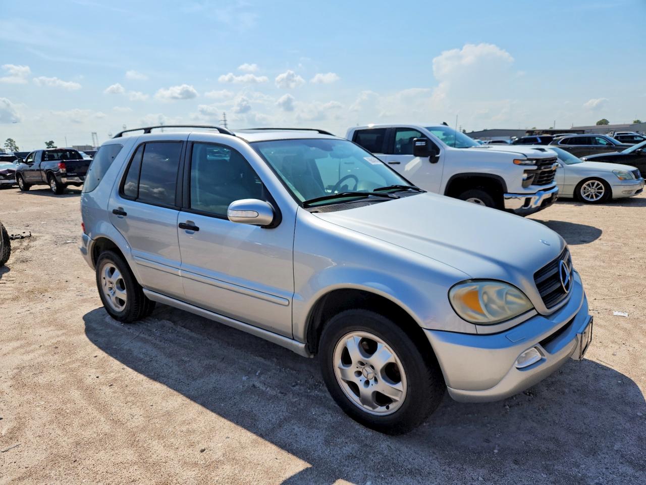 2002 Mercedes-benz M-class Ml320 Silver vin: 4JGAB54E52A292674