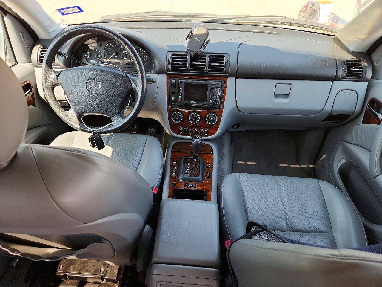 2002 Mercedes-benz M-class Ml320 Silver vin: 4JGAB54E52A292674