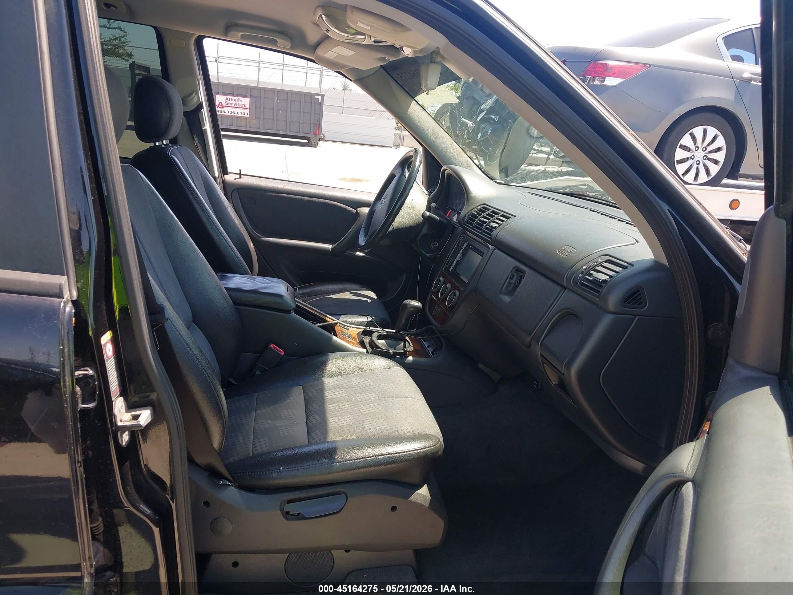 2002 Mercedes-benz Ml 320   Черный vin: 4JGAB54E52A361606