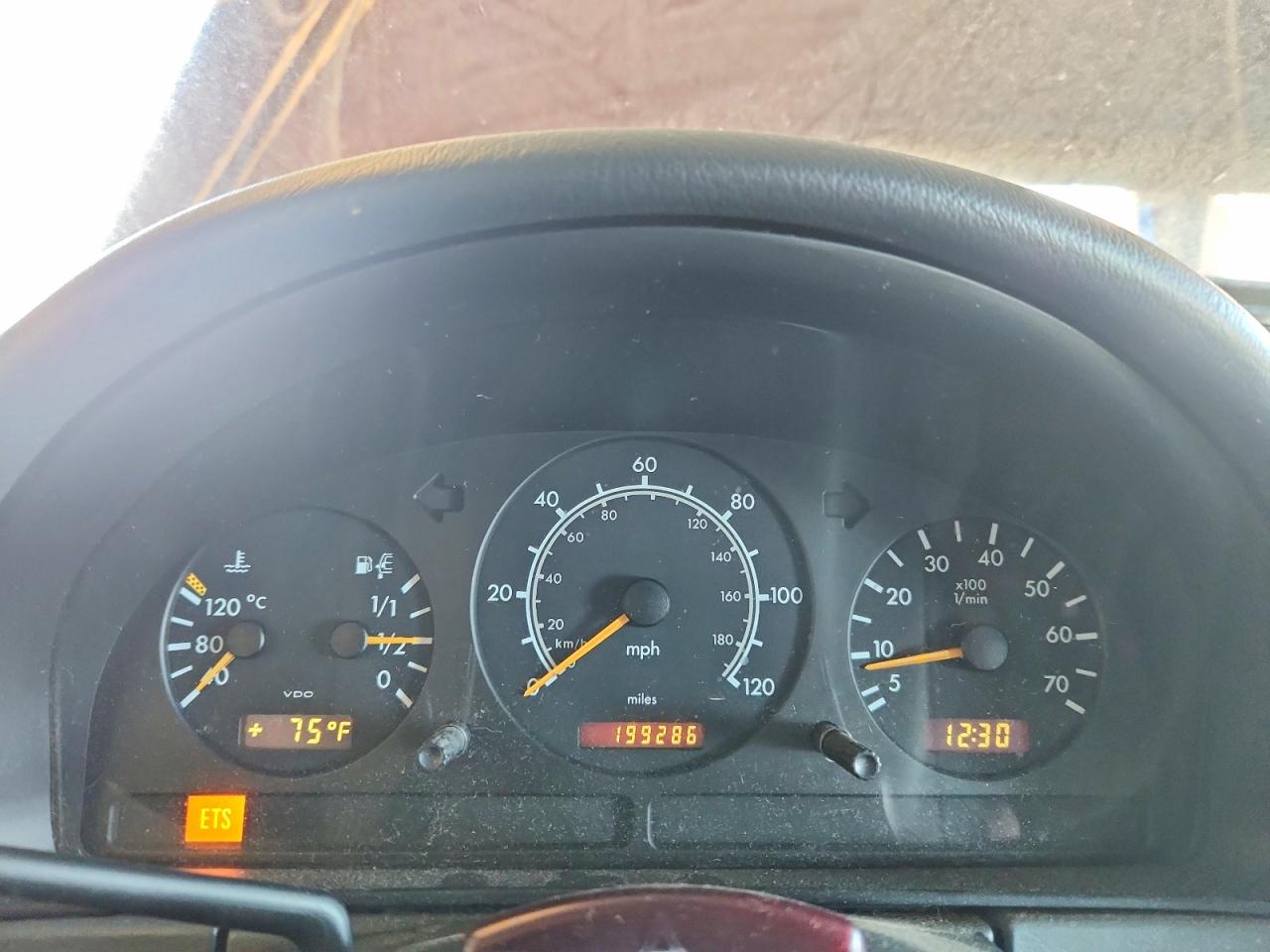 1998 Mercedes-benz Ml 320 Burgundy vin: 4JGAB54E5WA031406