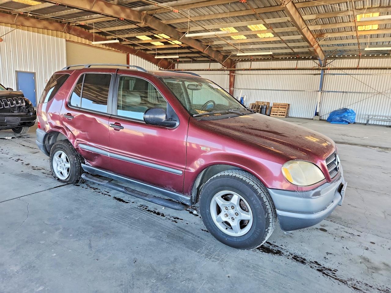 1998 Mercedes-benz Ml 320 Burgundy vin: 4JGAB54E5WA031406