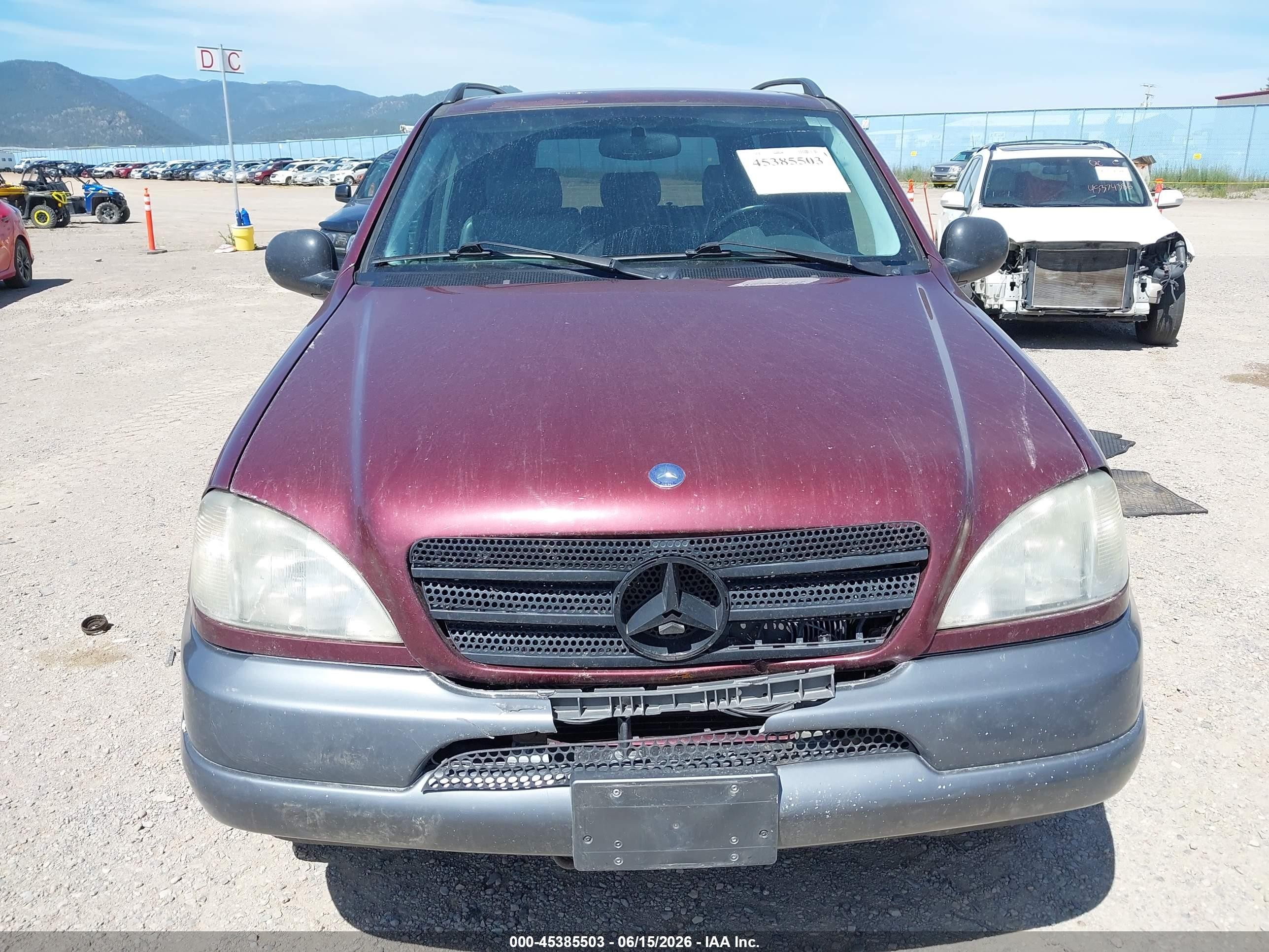 1999 Mercedes-benz Ml 320 Maroon vin: 4JGAB54E5XA098718